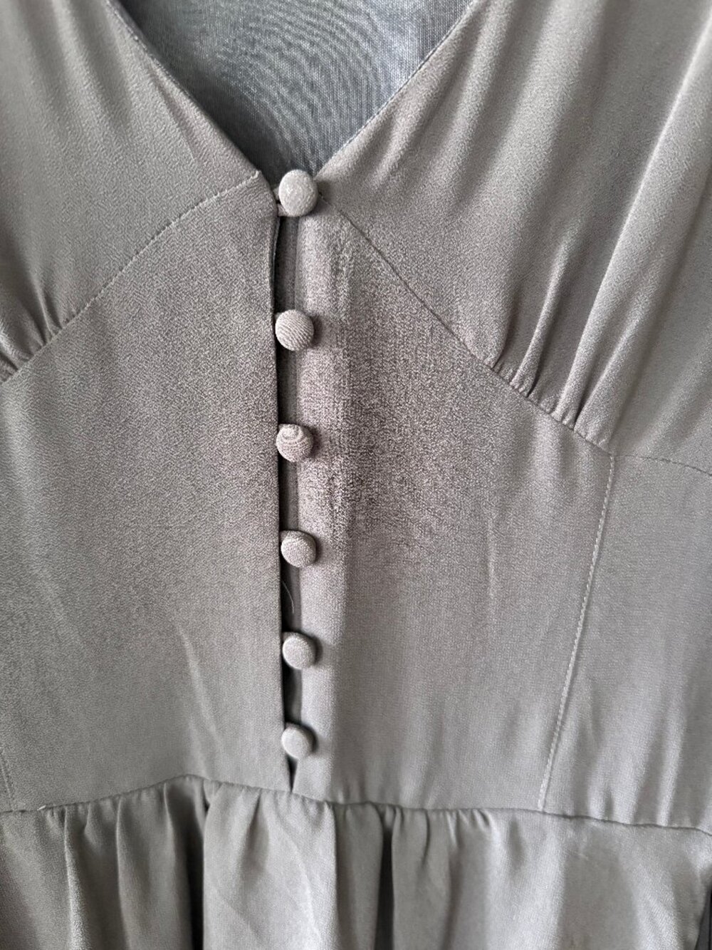 Lands of Eden | Grey Button Front Long Sleeve | Classic Occasion | Small - Picture 3 of 10